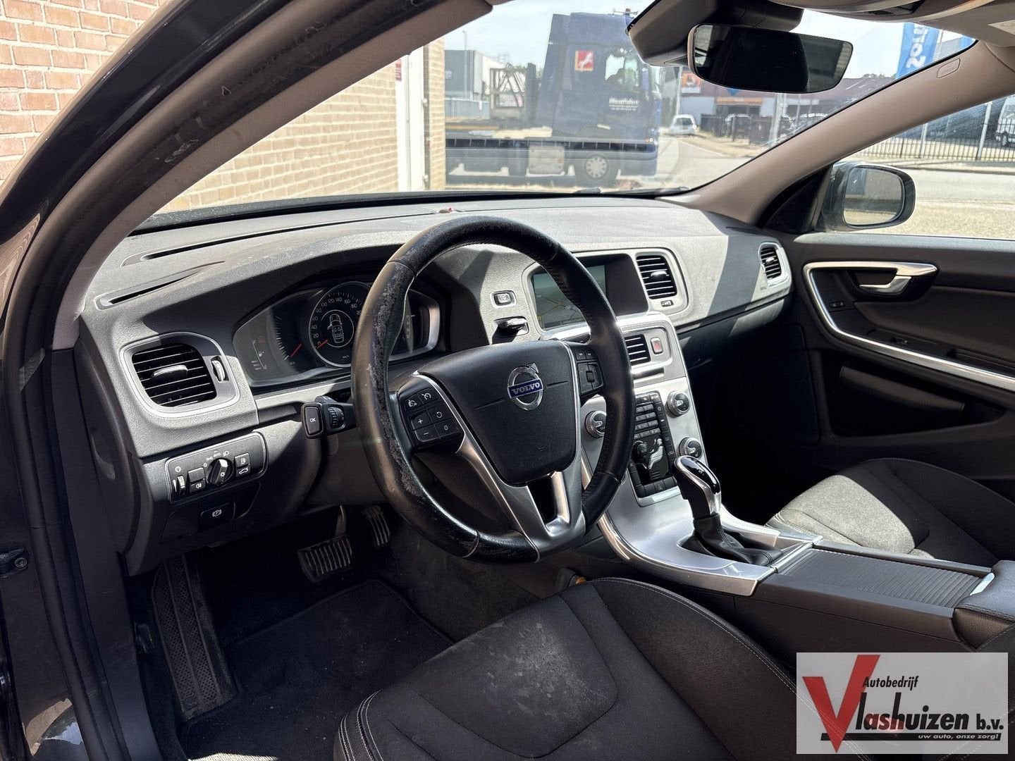 Volvo V60 2.0 D2 Nordic+ | € 5.450,- NETTO! | Automaat | Cli, Auto's, Volvo, Automaat, Zwart, 109 g/km, Navigatiesysteem