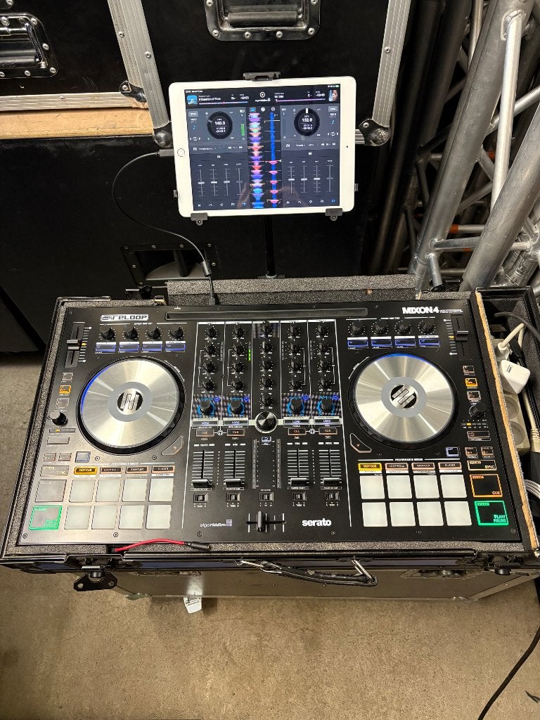 Contrôleur Reloop Mixon 4, Muziek en Instrumenten, Ophalen, Zo goed als nieuw, Reloop