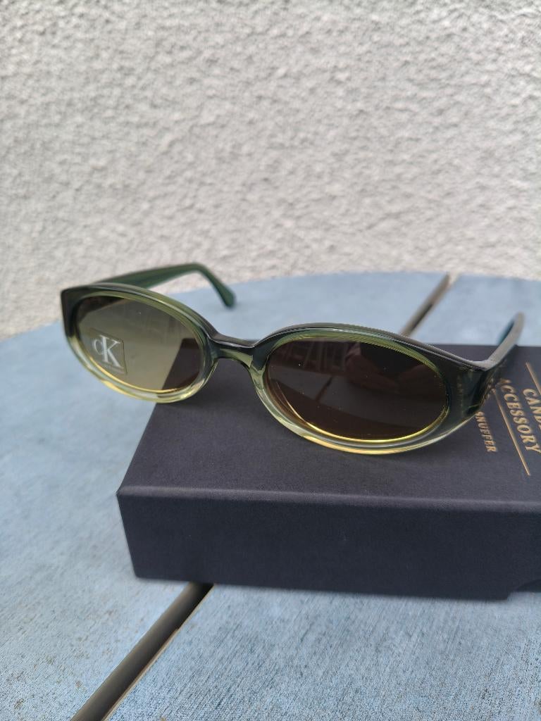 lunettes de soleil authentiques Calvin Klein femmes neuves, Neuf, Autres marques, Enlèvement ou Envoi, Vert