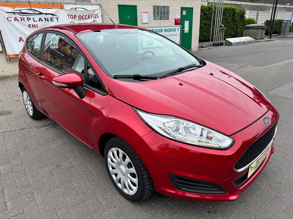 FORD FIESTA, Autos, Ford, Entreprise, Achat, Fiësta, ABS, Airbags, Air conditionné, Ordinateur de bord, Verrouillage central, Electronic Stability Program (ESP)