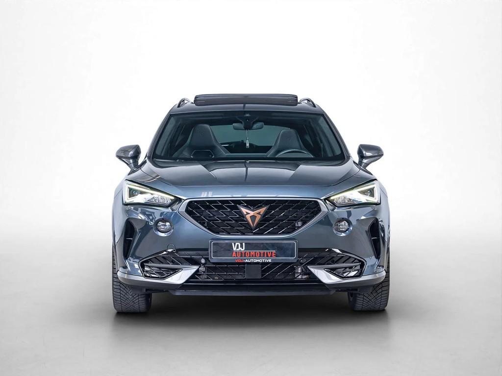 CUPRA Formentor PHEV|PANO|CAMERA|ACC|LA|AMBIENTLIGHT|HEATEDS, Auto's, Automaat, Gebruikt, 4 cilinders, Blauw