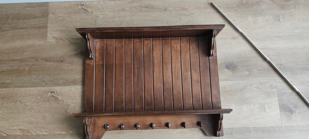 Brocante hoedenrek met hangers, Ophalen
