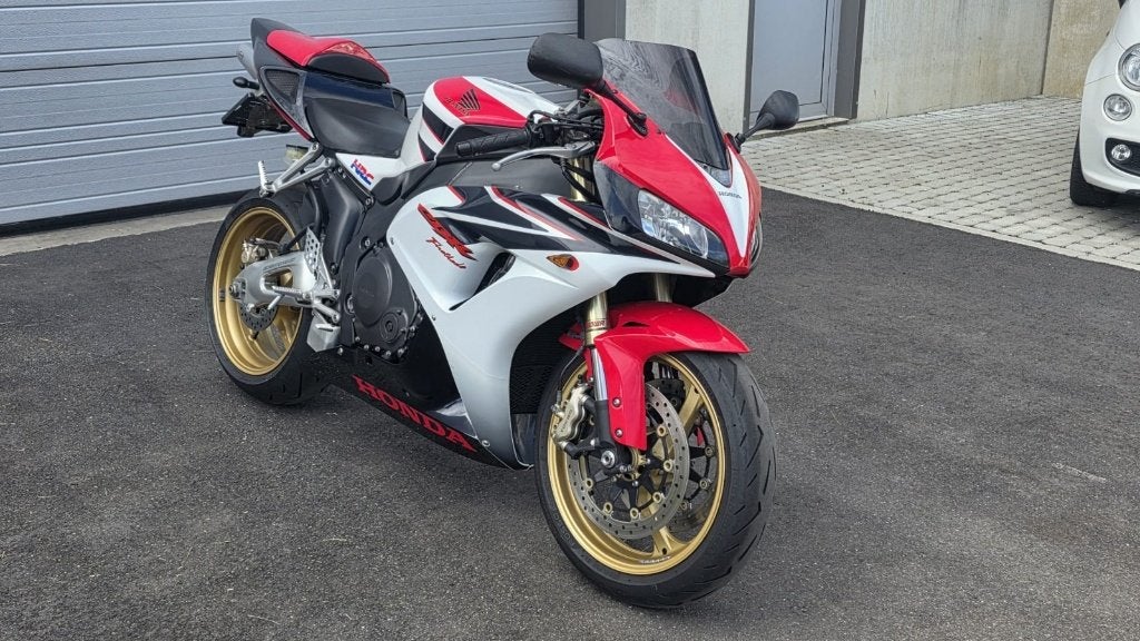Honda FireBlade 1000, Occasion, 4 cilinders, Motorrijbewijs A, Super Sport