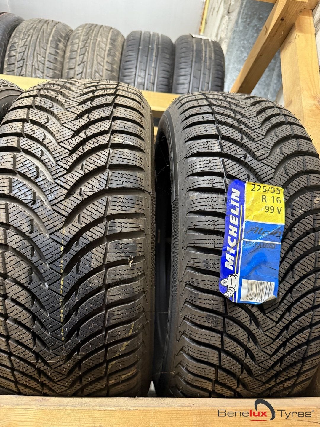 snow 225/55R16 99V Michelin 225/55 R16 225/55/16 2255516, Autos : Pièces & Accessoires, Neuf, Pneus hiver, 16 pouces, Véhicule de tourisme