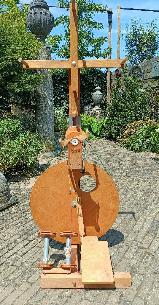 LOUET spinnewiel met 3 klossen + twijnrek + wol haspel (U), Ophalen of Verzenden, Gebruikt, Spinnewiel