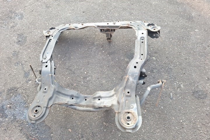 BERCEAU MOTEUR Kia Sportage (JE) (|624050Z000|), Autos : Pièces & Accessoires, Kia, Info@kia.de, Utilisé, Theodor-Heuss-Allee 11
60486  Frankfurt am Main, DE