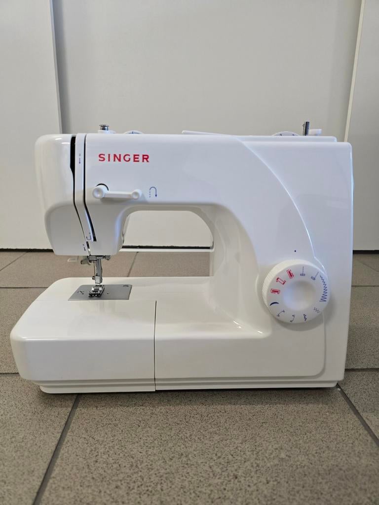 Singer Naaimachine – Nieuwstaat + Accessoires, Ophalen, Nieuw, Naaimachine, Singer
