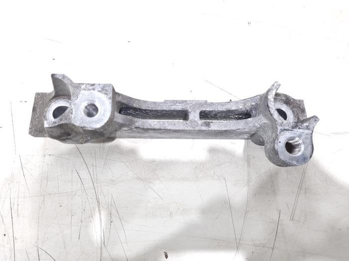 Support moteur d'un Toyota Avensis, -, 3 mois de garantie, Toyota, Utilisé