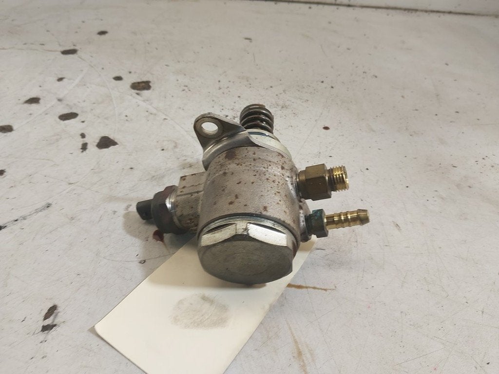 POMPE CARBURANT MECANIQUE Volkswagen Passat Variant (365), Volkswagen, Volkswagen AG, Utilisé, Kundenbetreuung@volkswagen.de