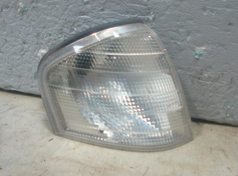 KNIPPERLICHT RECHTS Mercedes-Benz C (W202) (2028261043-k6), Gebruikt, Valeo, Mercedes-Benz, 100, rue de Courcelles
75017  Paris, FR