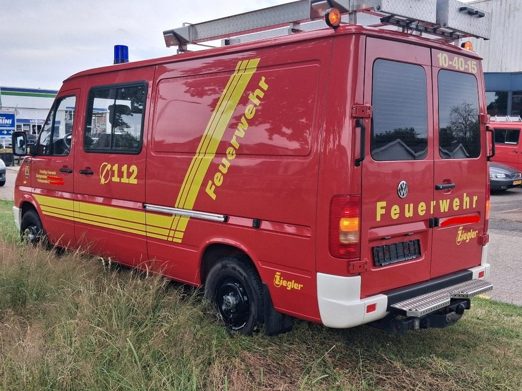 VOLKSWAGEN BUS CAMPER benzine 1999 BRANDWEER 045.000 km TOP, Caravanes & Camping, Camping-cars, Particulier, jusqu'à 4, Modèle Bus ou Fourgon aménagé