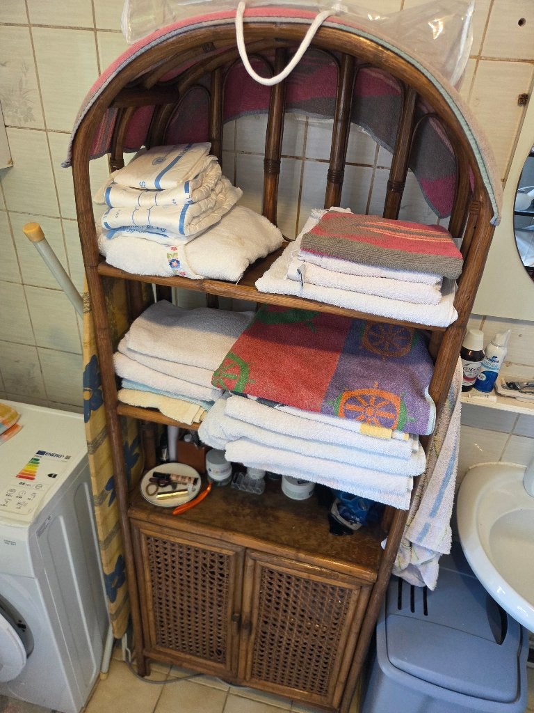 Meuble en bambou, Enlèvement, Utilisé