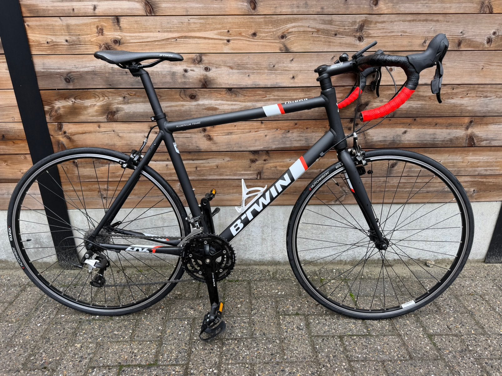 Racefiets Btwin triban 500, Fietsen en Brommers, Ophalen, Zo goed als nieuw
