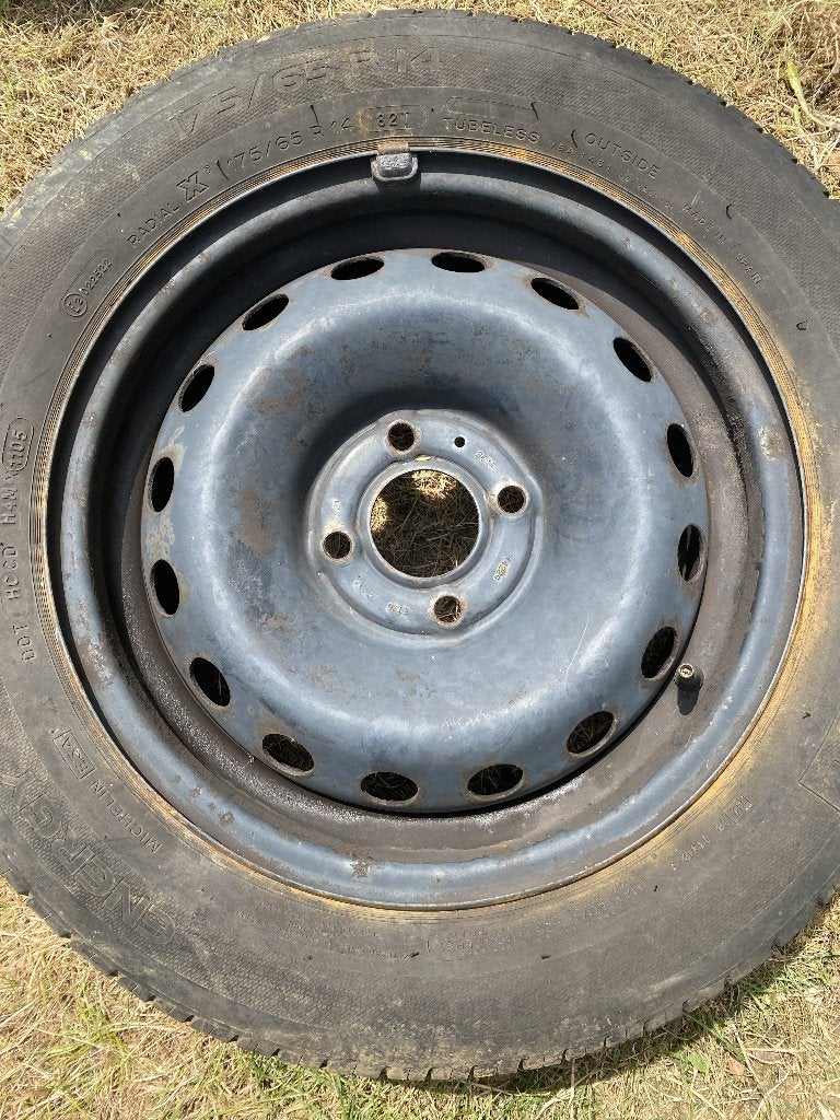 jante acier et pneu Michelin - Ayant servi CLIO, Ophalen, 14 inch, Gebruikt, 175 mm