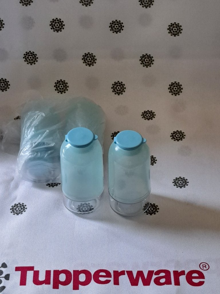 Salière et poivrière Tupperware exclusive Nouveau, Enlèvement ou Envoi, Neuf