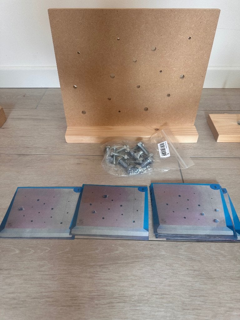 Houten spelbord ‘boutenmuur’, Ophalen, Zo goed als nieuw