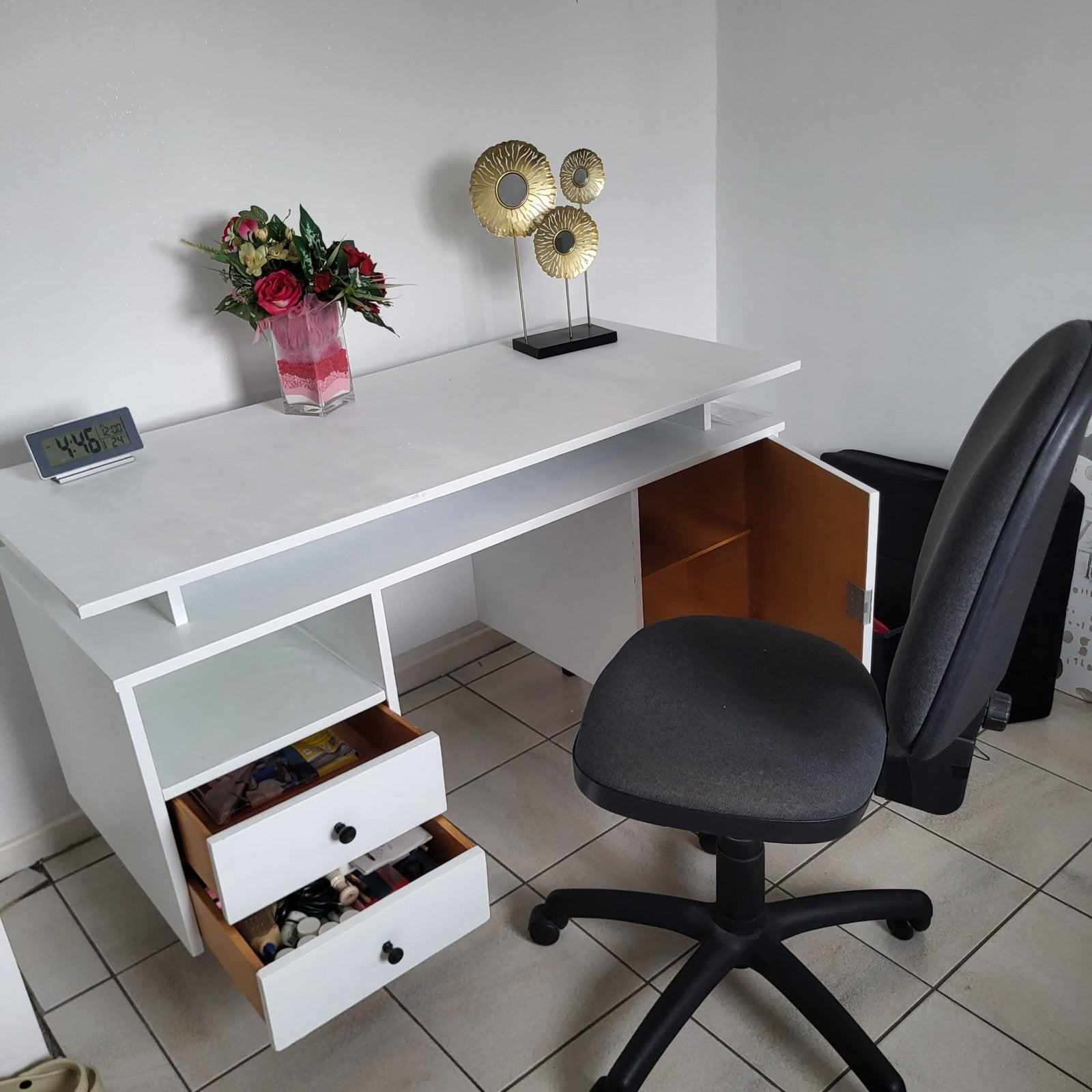 Bureau + bureaustoel, Maison & Meubles, Bureaux, Comme neuf, Blanc, Espace de rangement, Enlèvement
