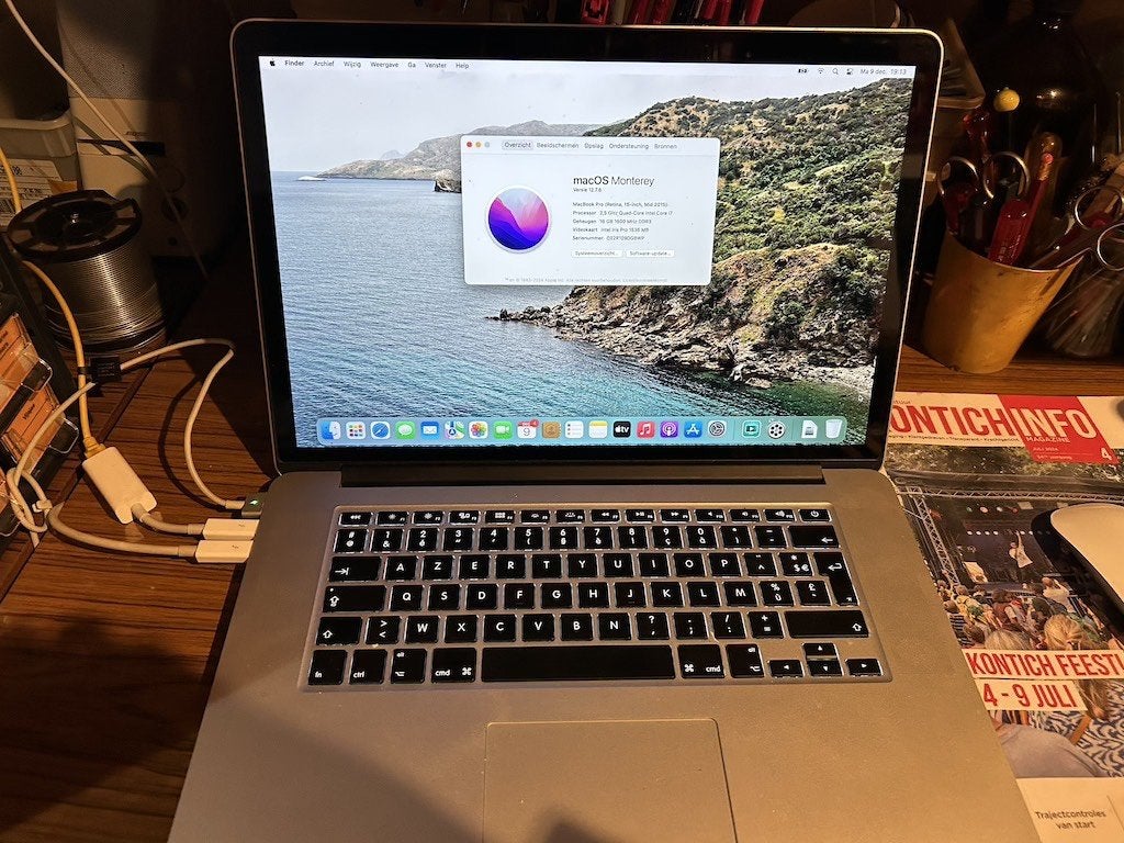 Apple Macbook Pro Retina mid 2015 15" 4Core I7 Azerty, Computers en Software, Apple Macbooks, Zo goed als nieuw, MacBook Pro, 15 inch
