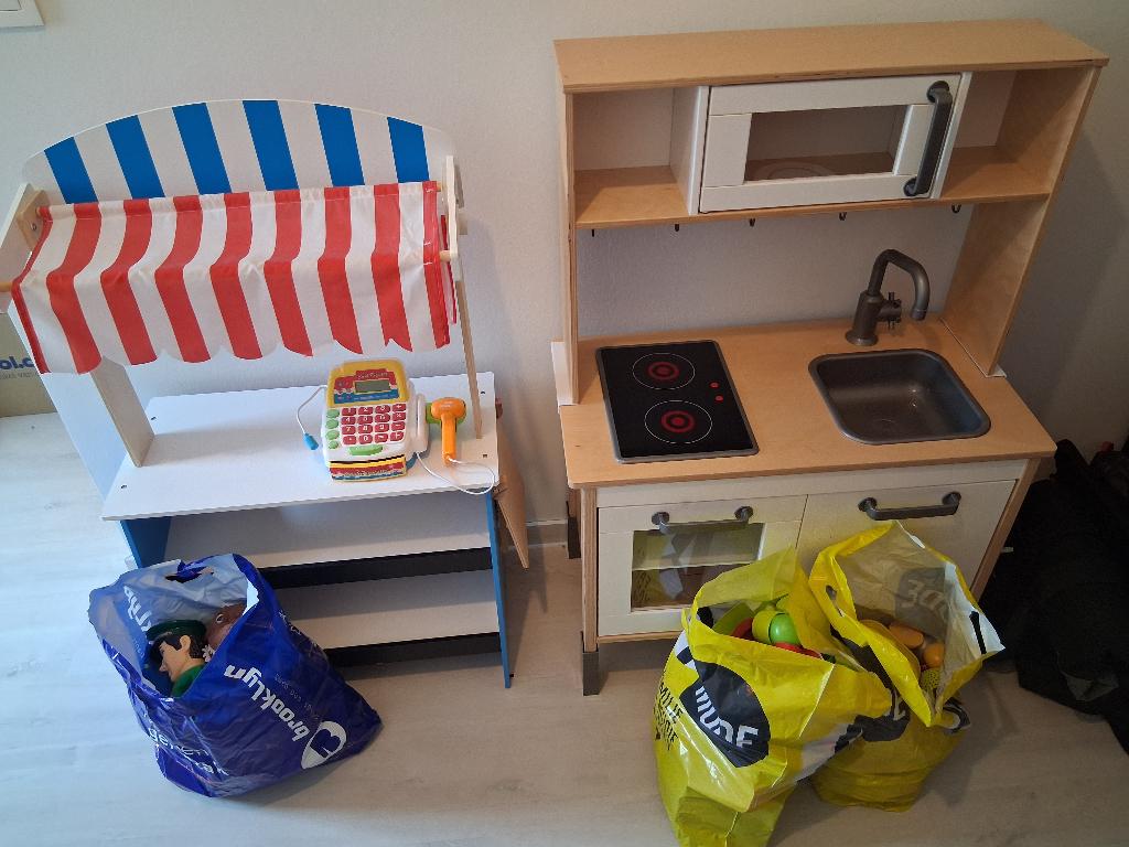 Speelgoed keukentje Ikea EN poppenkast/winkeltje, Enlèvement, Utilisé, Bois, Jouer à la cuisine