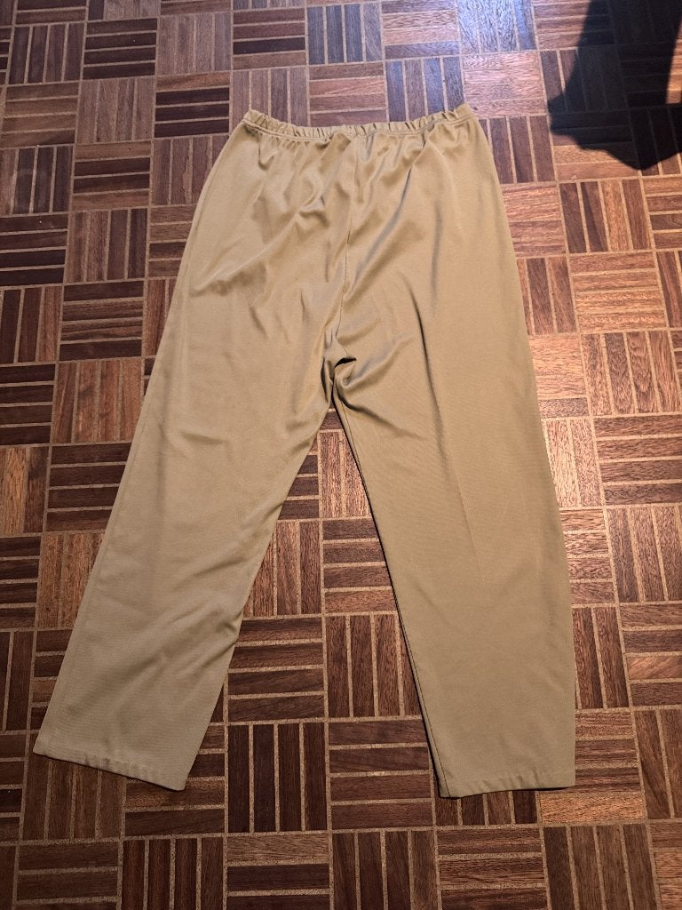 Beige damesbroek met elastische taille – maat 44, Ophalen, Gedragen, Maat 42/44 (L), Beige