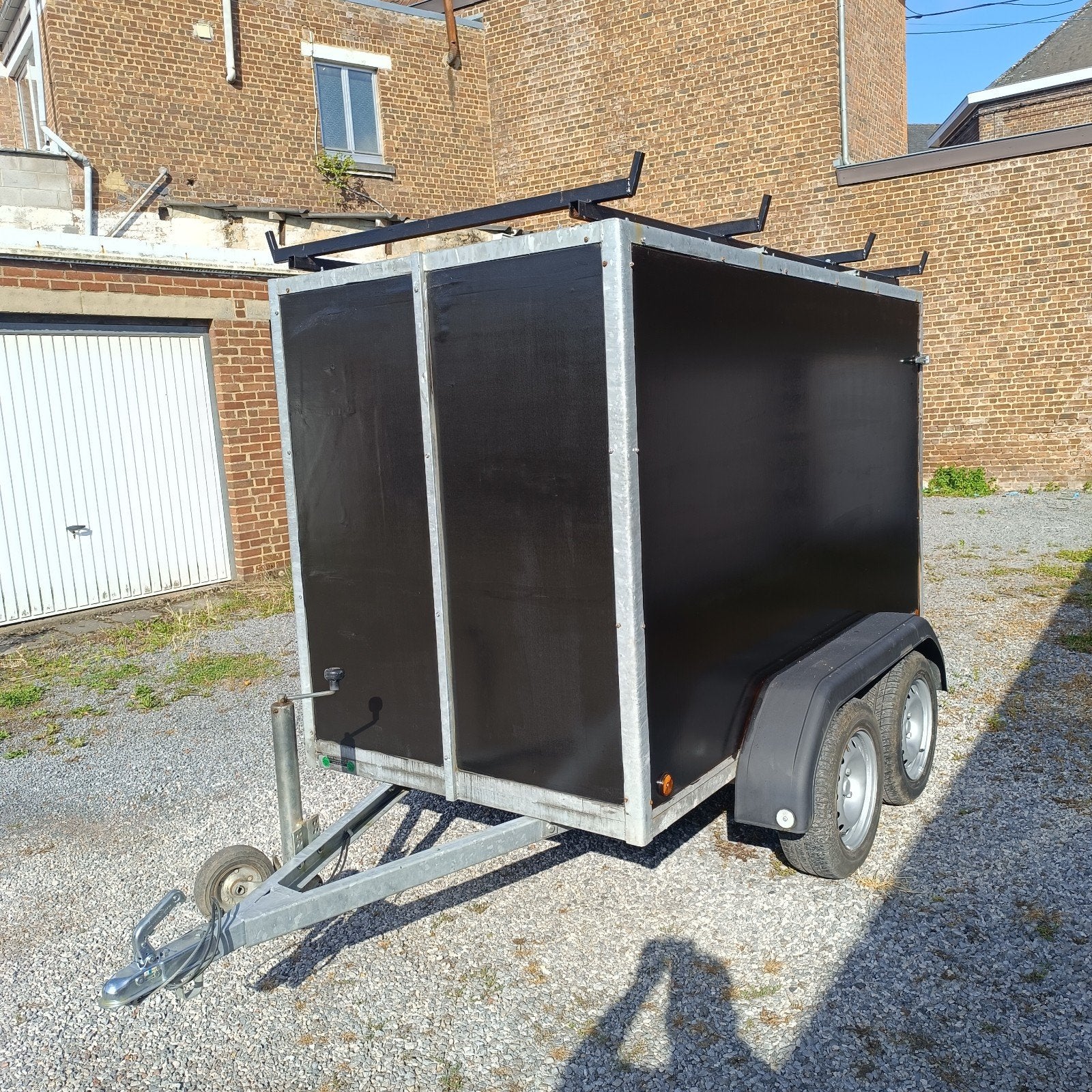 Remorque ferme double essieux pour 750kg état nickel t n, Enlèvement, Utilisé