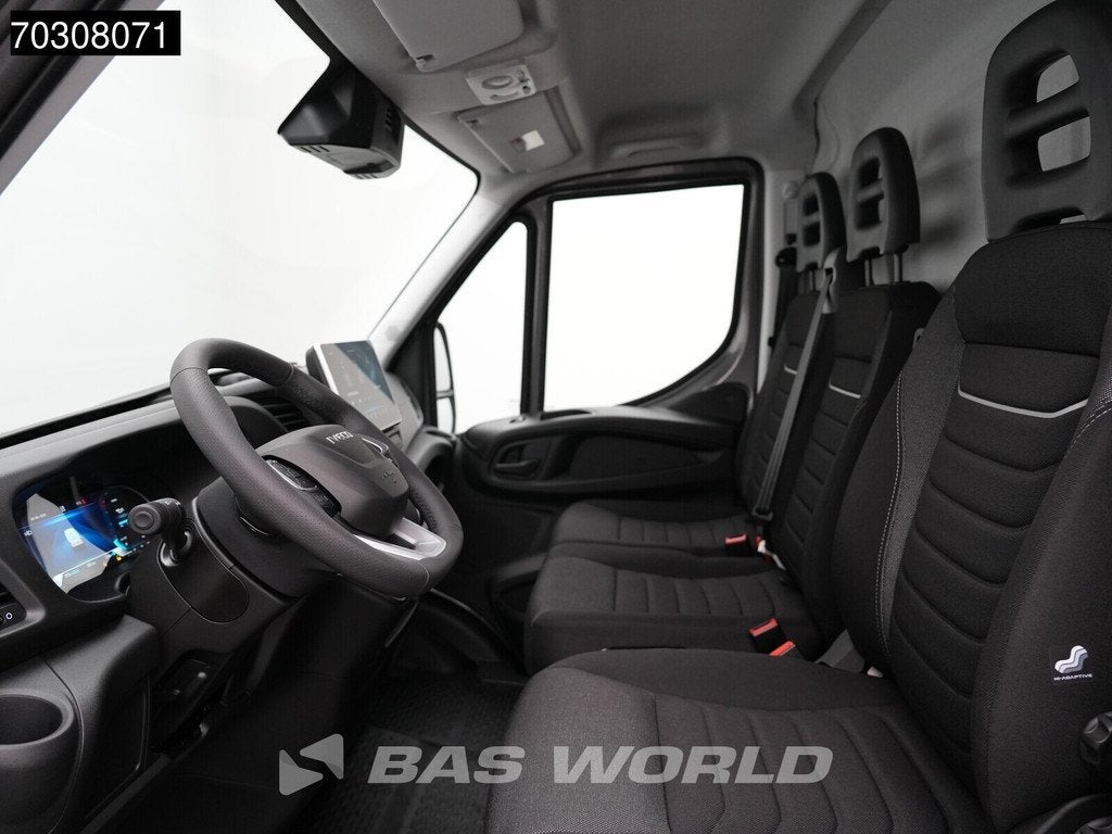 Iveco Daily 35C21 3.0L Automaat L3H3 Dubbellucht 210PK LED A, Autos, Neuf, Argent ou Gris, Achat, Euro 6