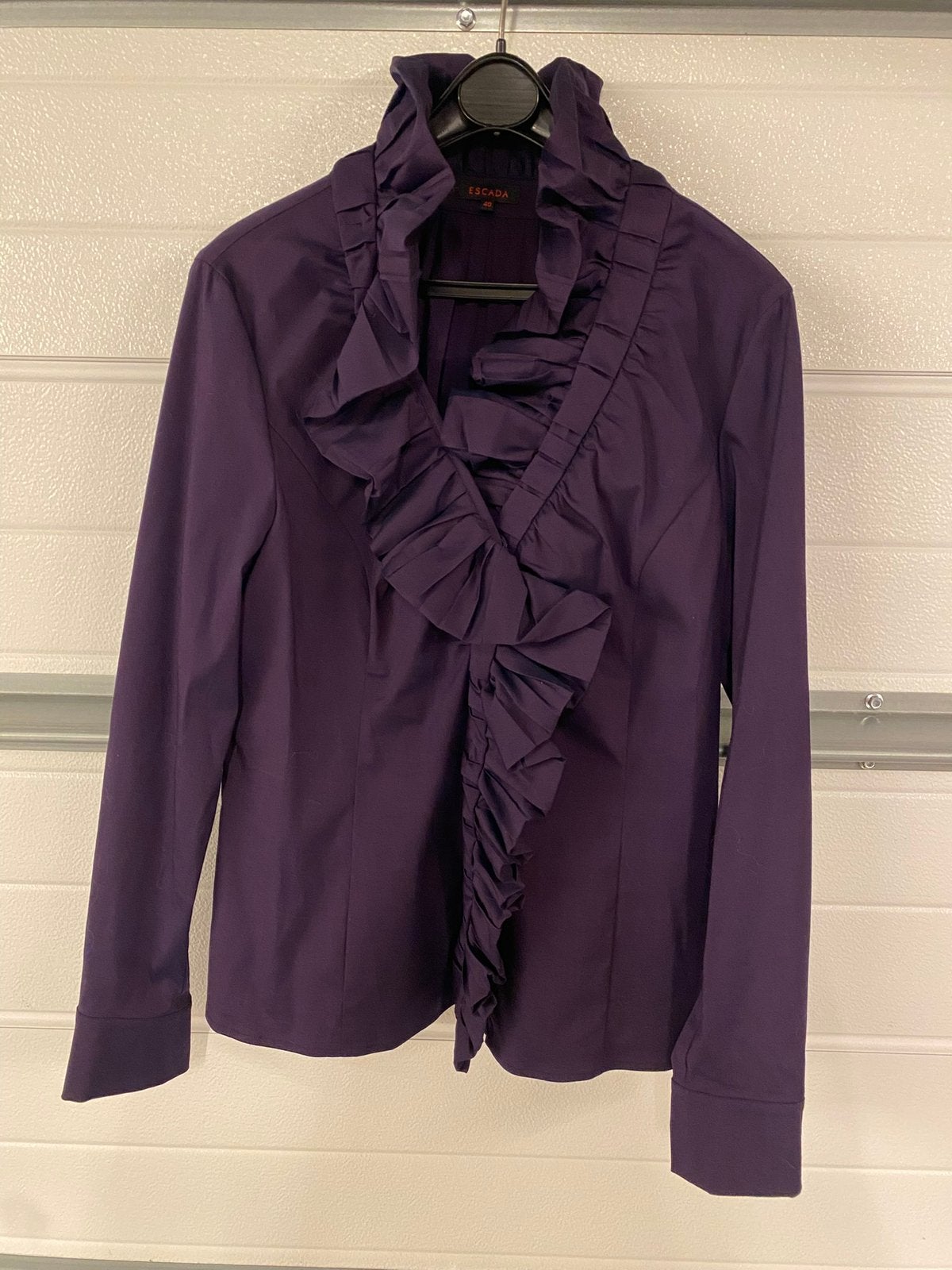 ESCADA blouse, Kleding | Dames, Ophalen of Verzenden, Zo goed als nieuw, Maat 38/40 (M), Paars