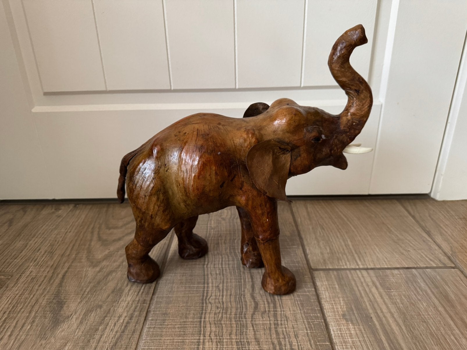 Éléphant en cuir vintage, Enlèvement, Comme neuf, Animal sauvage