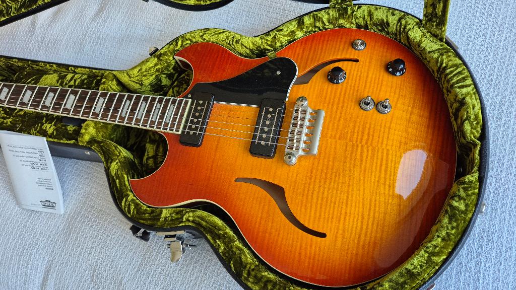 Vox HDC 77 in Sienna Burst, Musique & Instruments, Instruments à corde | Guitares | Électriques, Enlèvement ou Envoi, Utilisé