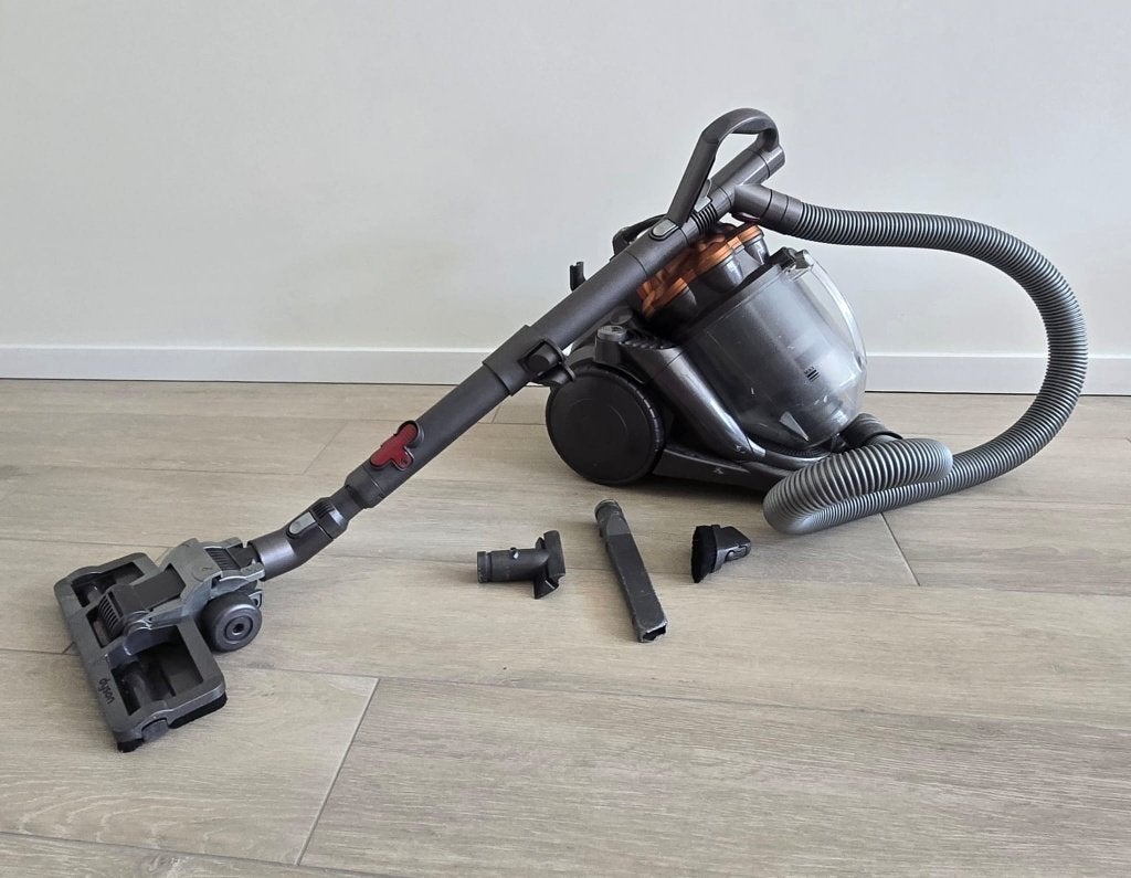 Dyson stofzuiger te koop, Electroménager, Aspirateurs, Réservoir, Aspirateur traîneau, Enlèvement, Convient aux sols durs