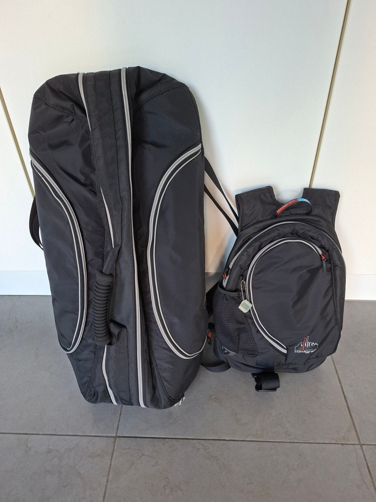 Reistas met bijhorende rugzak Hedgren, Ophalen, Nieuw, Zwart, 60 tot 80 cm