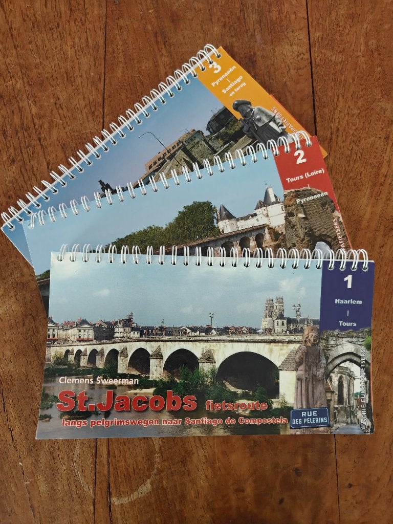 Sint-Jacobs fietsroute naar Santiago de Compostela, Boeken, Fiets- of Wandelgids, Europa, Ophalen of Verzenden, Gelezen