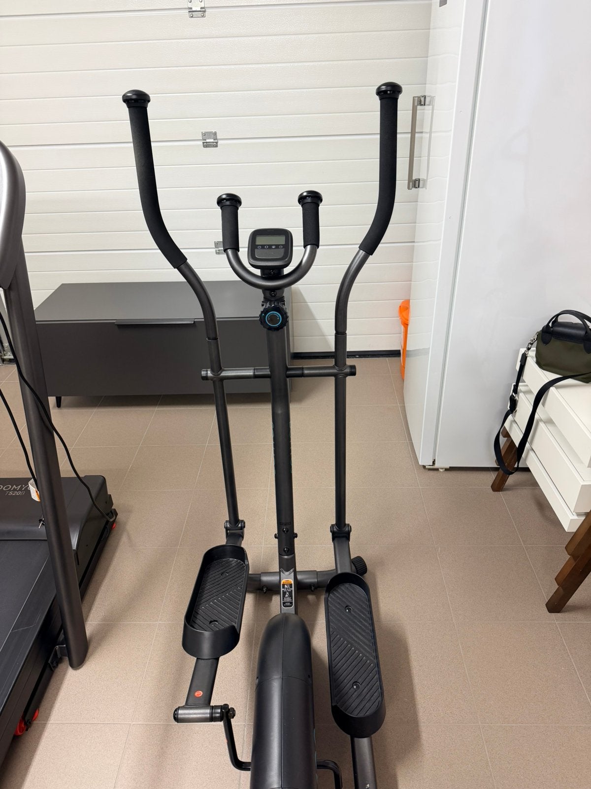 Domyos crosstrainer, Sport en Fitness, Ophalen, Zo goed als nieuw