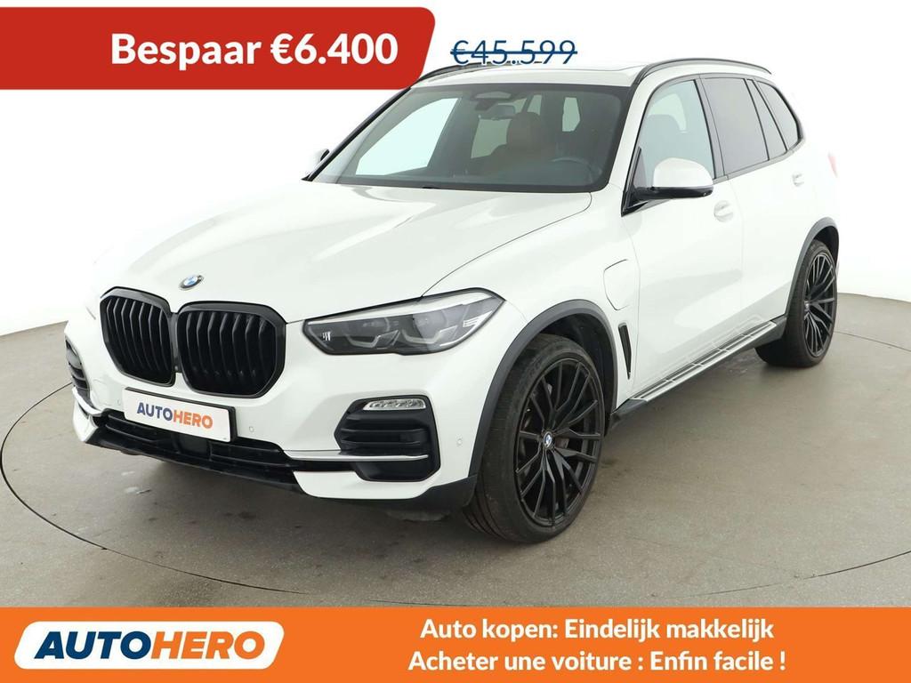 BMW X5 xDrive 45e M Sport (bj 2019, automaat), Auto's, BMW, Automaat, Gebruikt, Wit, Leder