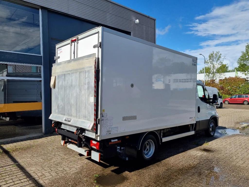 Iveco Daily 35C16 3.0D Koelkoffer LBW Xarios 350 st 230V Eur, Auto's, Bestelwagens en Lichte vracht, Achterwielaandrijving, Gebruikt