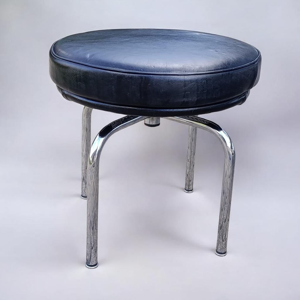 1x Perriand jeanneret Le Corbusier stool kruk LC8 Cassina, Enlèvement ou Envoi, Utilisé, Matériaux autres