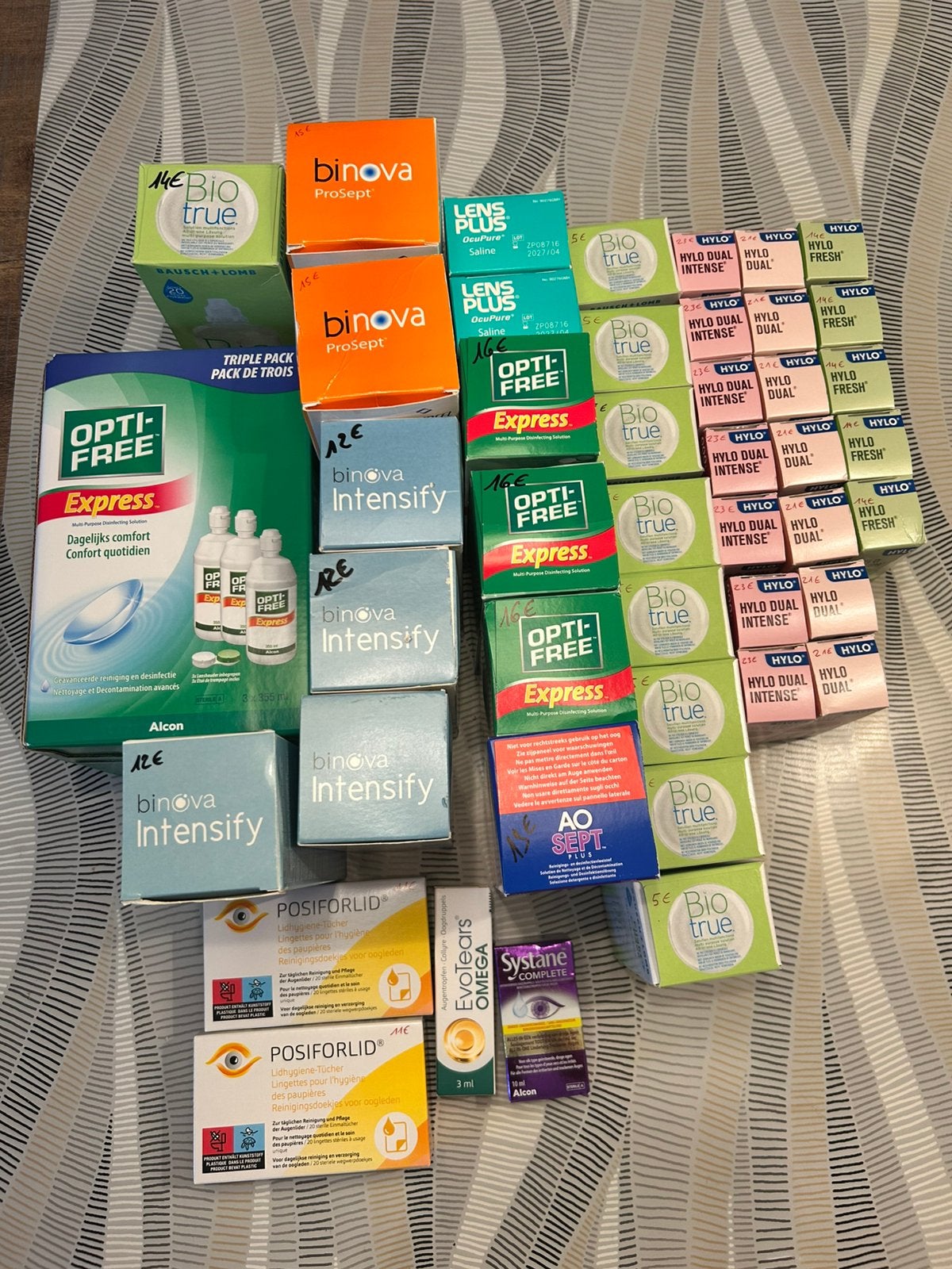 Gros lot solutions lentilles & soins yeux – Neuf, Ophalen of Verzenden, Nieuw