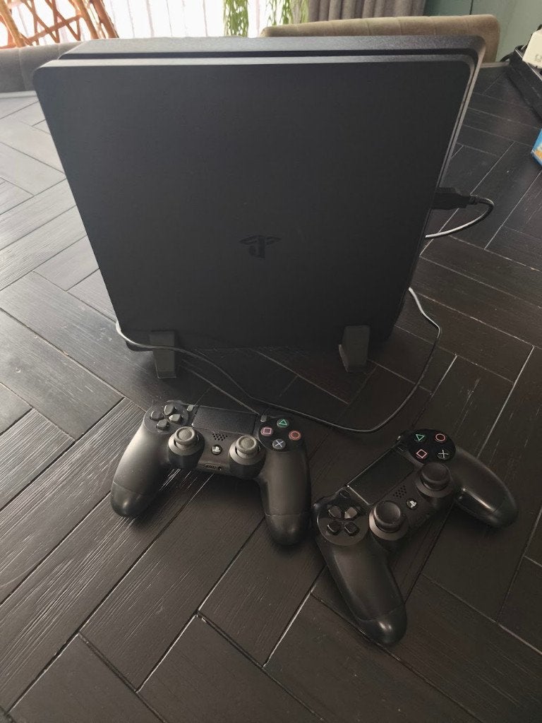 PS4 slim console, Games en Spelcomputers, Spelcomputers | Sony PlayStation 4, 500 GB, Met 2 controllers, Ophalen of Verzenden