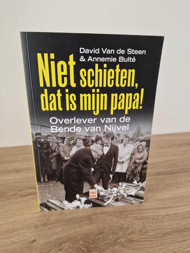 Annemie Bulté - Niet schieten, dat is mijn papa!, Ophalen of Verzenden, Annemie Bulté