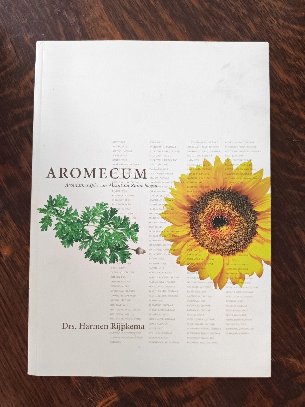 aromecum, aromatherapie, Harmen Rijpkema, Livres, Art & Culture | Photographie & Design, Harmen rijpkema, Enlèvement ou Envoi