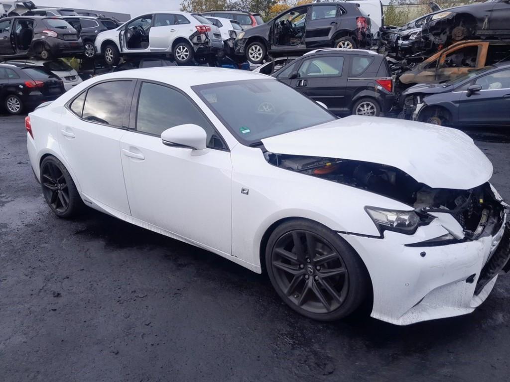 COIN PIECE AVANT DROIT Lexus IS (01-2013/-), Utilisé, Droite, Lexus