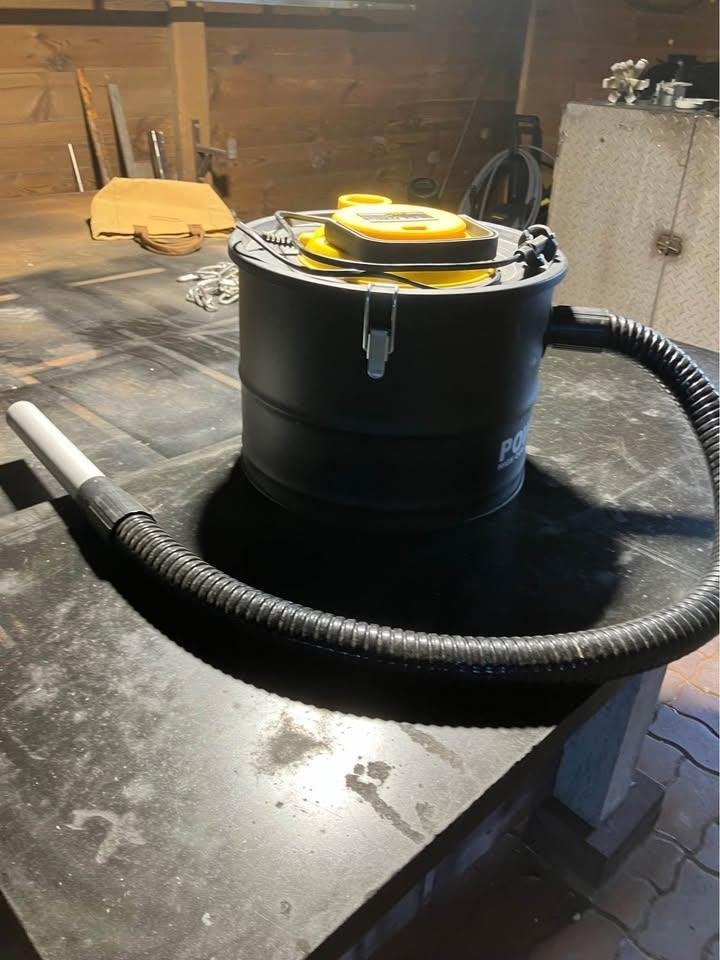 Aspirateur à cendres proche du neuf, Enlèvement, Comme neuf