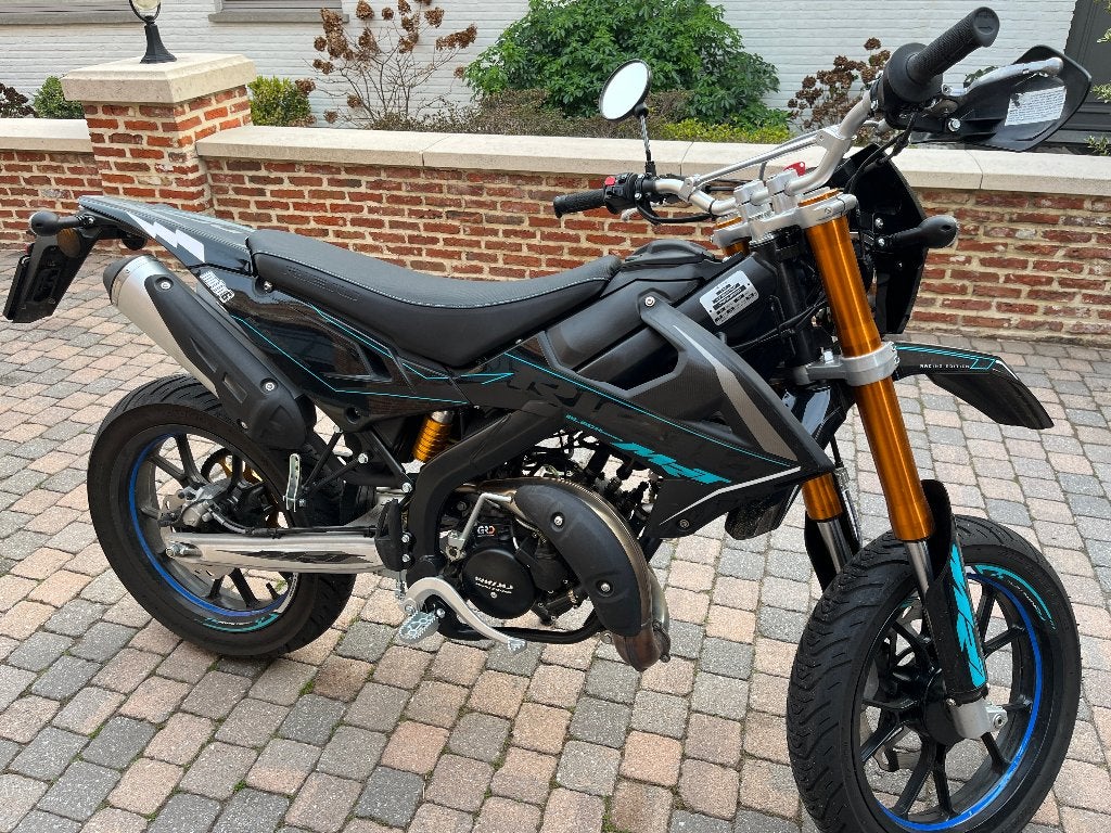 Rieju MRT 50 SM Pro – Black Blue, Fietsen en Brommers, 6 versnellingen, Gebruikt, 50 cc, Ophalen