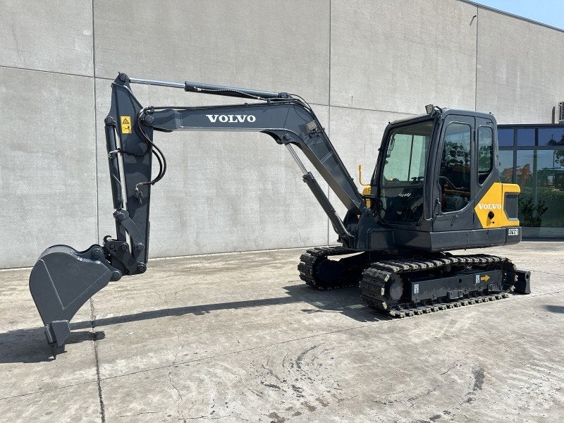 Pelle de taille moyenne Volvo EC60 de 2010, Excavatrice