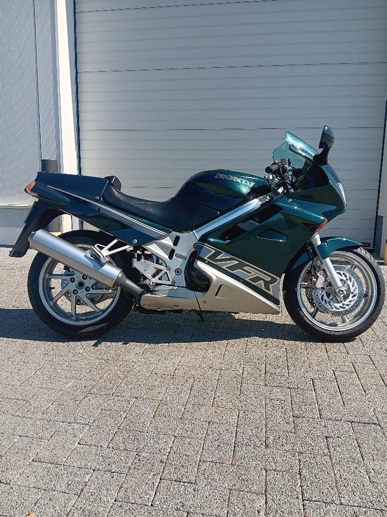 A vendre Honda VFR 750 à l'état neuf !, Motos, Permis Moto A, Plus de 35 kW, 749 cm³, 4 cylindres