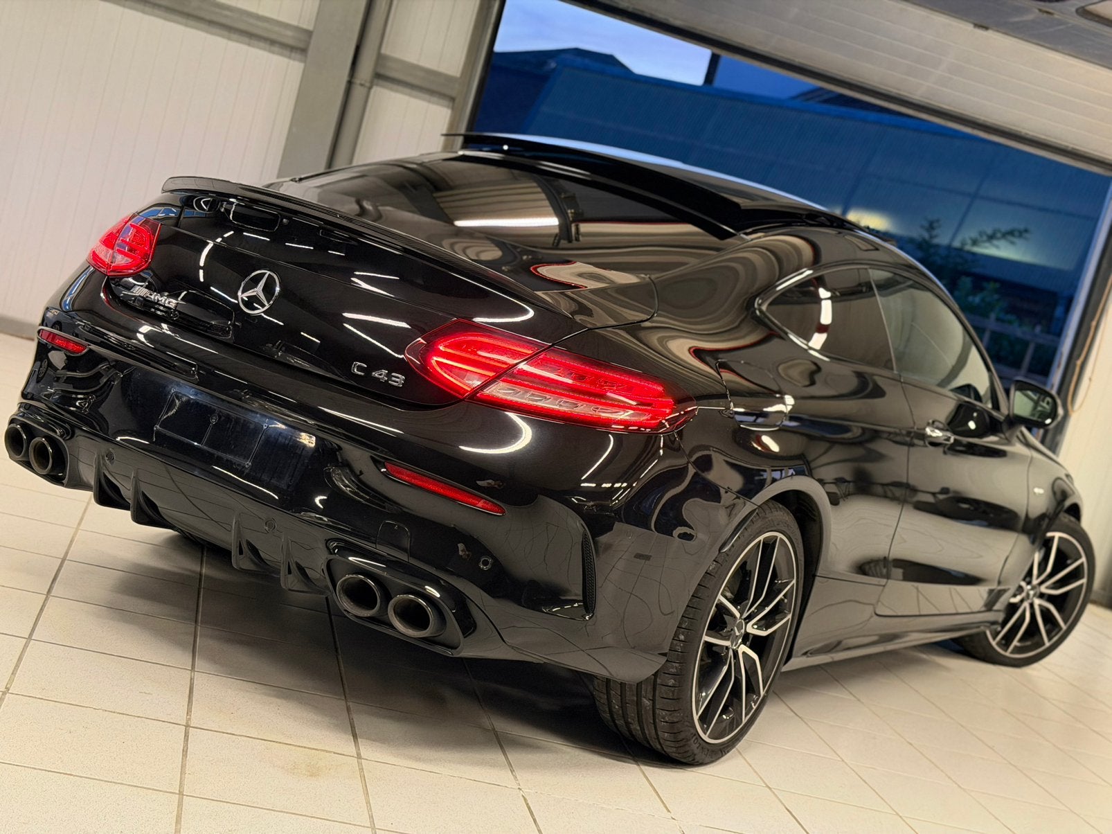 MERCEDES-BENZ C43 AMG | PACK CARBONE | Siege F1 |, Auto's, Automaat, https://public.car-pass.be/vhr/, Euro 6, Bedrijf