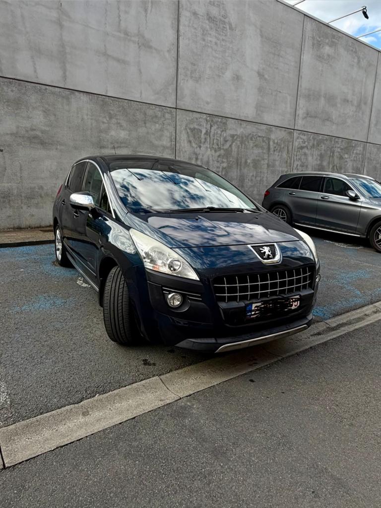 Peugeot 3008 Automatique Toit Panoramique 2011, Auto's, Peugeot, Euro 5, Stof, Zwart, 4 cilinders