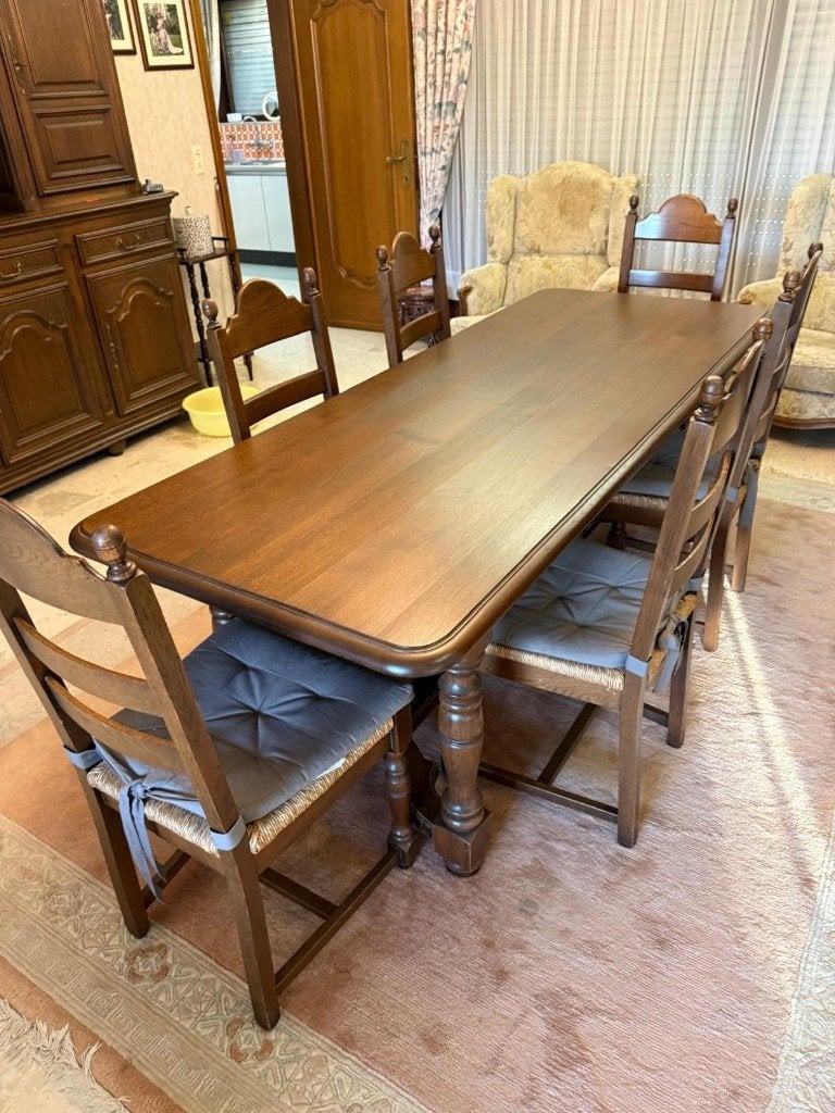 Table, 8 chaises et 3 armoires, Enlèvement, Comme neuf, 6 à 8 chaises