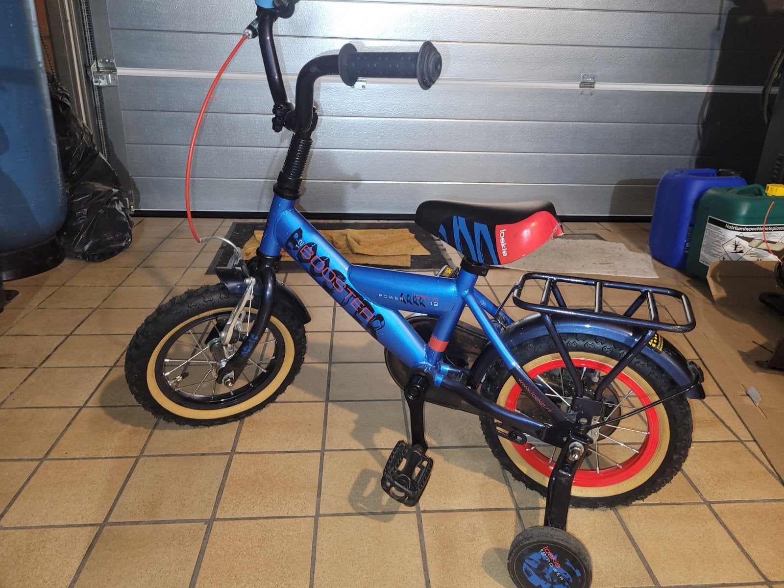 kinderfiets booster 12", Fietsen en Brommers, Ophalen, Zijwieltjes