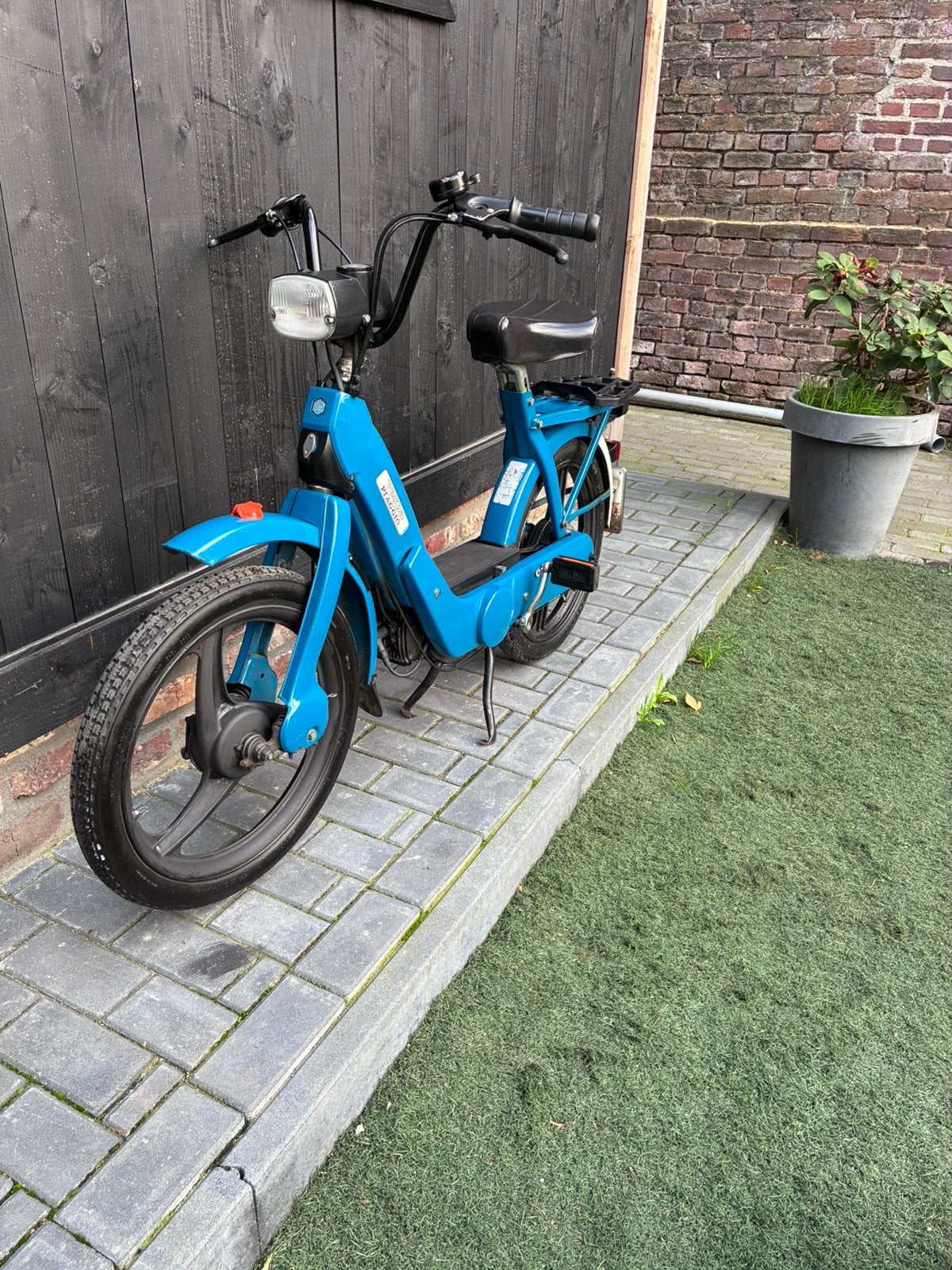 Te koop nette vespa ciao, Fietsen en Brommers, Ciao, Klasse A (25 km/u), Ophalen of Verzenden, Zo goed als nieuw